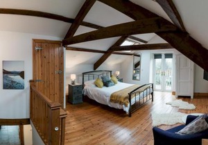 Pass the Keys Peaceful pet friendly cottage close to the coast