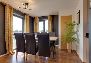 Pass the Keys Spacious and Modern Flat with own Car Park