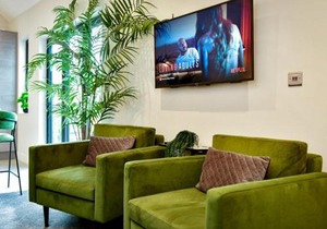 Pass the Keys Stunning 2 Bedroom Apartment in Heart of Pontcanna