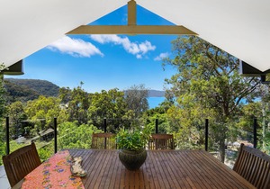 Patonga Views holiday retreat 2 night minimum stay