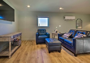 Peaceful Prairie Studio in Rolla w/ Fire Pit!