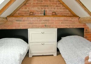 Pear Tree Cottage, ELLESMERE