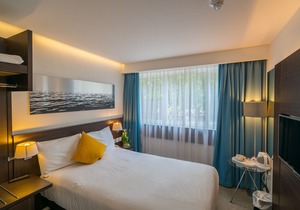 Pelican London Hotel and Residence