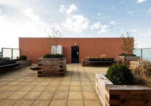 PENTHOUSE APT. Sleeps 4 Lovely views Close to TUBE