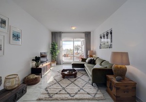 Penthouse "Boulevard Estepona 405" with Sea View, Pool, Wi-Fi, A/C, Balcony & Garden
