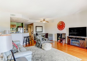 Penthouse living at Shelter Cove Marina with balcony, harbor view, pool & tennis