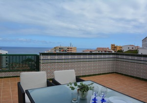Penthouse with see view and pool in Las Caletillas free WIFI