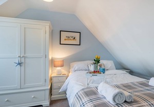 Perfect for families and couples alike, with a short walk to the lovely sandy beach.