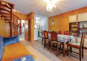 Pet friendly home in Breze with WiFi