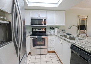 Pet Friendly, One Bedroom Condo in Beach Community-Ocean Village Club N15