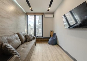 Petrovdom 52,67,205,213 in smart apartments in New York Concept House