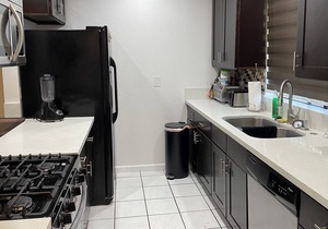 Phenomenal 2BD 2Bath 2-parking Apartment in the heart of Glendale