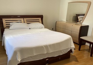 Phenomenal 2BD 2Bath 2-parking Apartment in the heart of Glendale