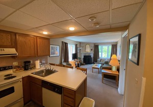 PicoVillageResort D209 - Amazing 1-bedroom ski in ski out great views