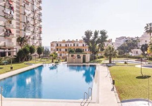 Piso Las naciones, cerca de la playa y varias piscinas