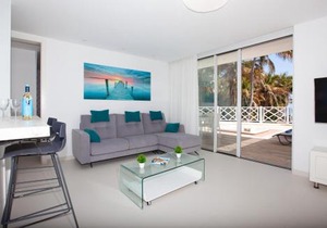 PLAYA CHICA by Buenavilla