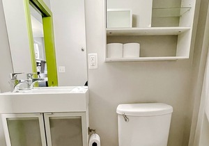 Pleasant 1BD/1BA Studio - DTWN Springfield