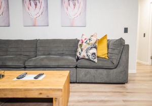 Plettenberg Bay Unit 2 Greenpoint Mews Apartment with Backup Power