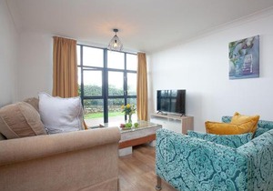 Pochin House Apartment 9