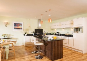 PointBreak Sleeps 12 & hot tub-Great for large groups!
