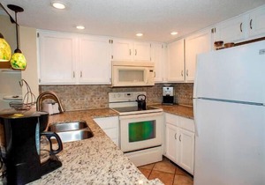 Poolside 2BR Condo in Oceanfront Resort - Sleeps 6, Steps to Beach