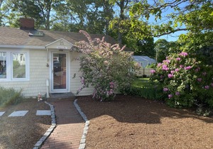 Popponesset Beach-3 Bedroom, 1 Bath, Sleeps 6, outdoor shower