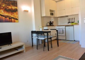 Porto Fontainhas, by Flat in Porto