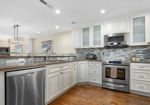 Premium Ocean Front Villa at Seascape!