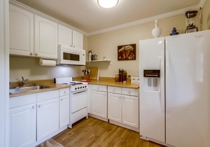 PRIVATE ENTRY Casita in the heart of Rancho Santa Fe Covenant.