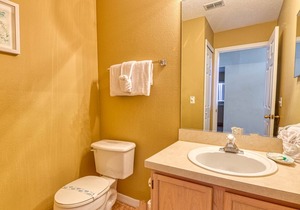 Private Pool - No Rear Neighbors - 5 Bedrooms - 20 Minutes to Disney - Clear Creek