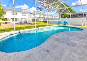Private Pool - No Rear Neighbors - 5 Bedrooms - 20 Minutes to Disney - Clear Creek