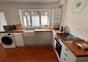 Quaint 2 bed Cottage in the Heart of Cambridge with free parking off-site