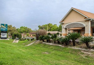 Quality Inn Near Manatee Springs State Park