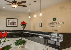 Quality Inn near Manatee Springs State Park