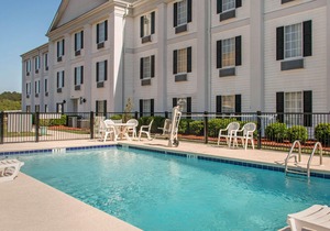 Quality Inn Pooler - Savannah I-95