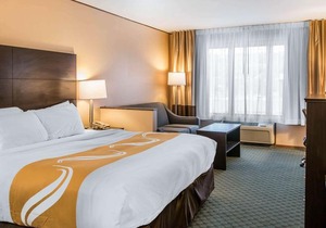 Quality Inn & Suites Houghton