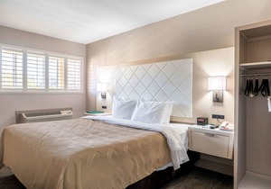 Quality Inn University