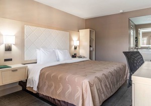 Quality Inn University