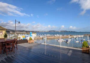 Quayside View - Luxury Apartment on Paignton Harbour