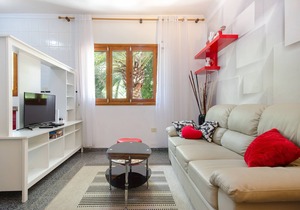 Quiet Apartment in Central Location with Wi-Fi; Pets Allowed