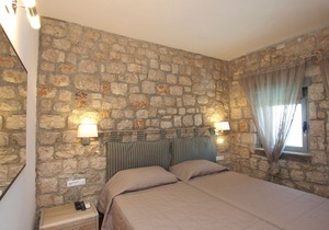 R 343 Exclusive 3 Bedroom Villa with Swimming Pool and Stunning Sea View