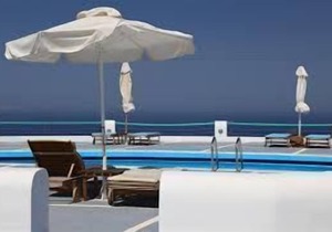 R 387 Deluxe Suite with Shared Pool incl Breakfast