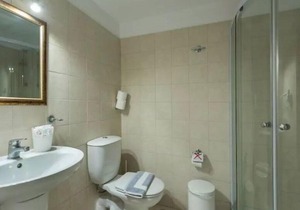 R 391 Luxury 2 floor Villa with pool Breakfast Included