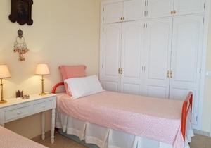 Radazul Bajo. Sea views. Large terrace.