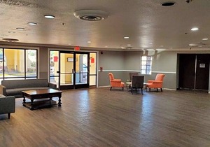 Ramada by Wyndham Barstow