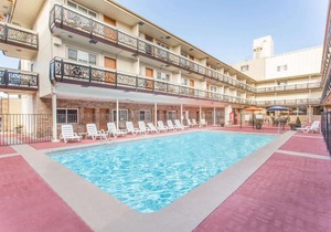 Ramada by Wyndham Elko Hotel at Stockmen's Casino