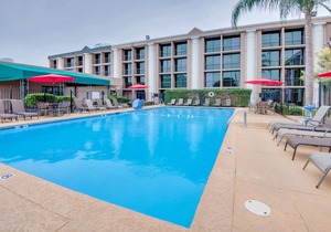 Ramada by Wyndham Metairie New Orleans Airport