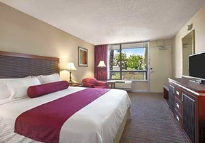 Ramada by Wyndham Sunnyvale/Silicon Valley