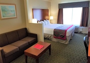 Ramada by Wyndham Bakersfield North