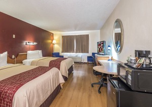 Red Roof Inn & Suites Cleveland - Elyria